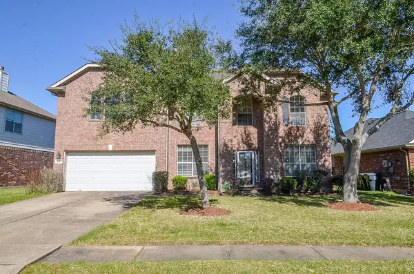 5519 Gatesprings LN, Sugar Land, TX 77479