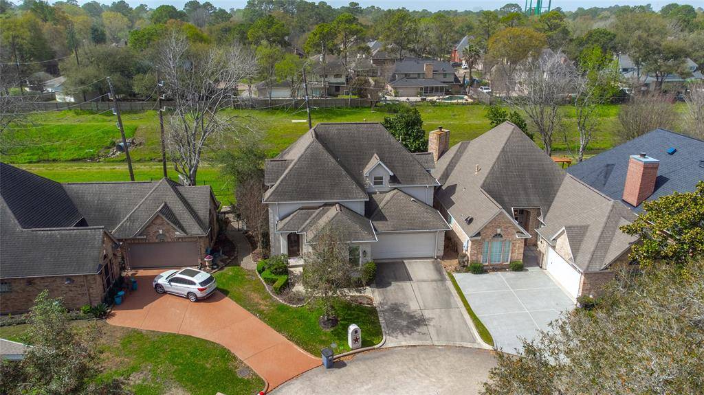 16323 Knightrider DR, Spring, TX 77379