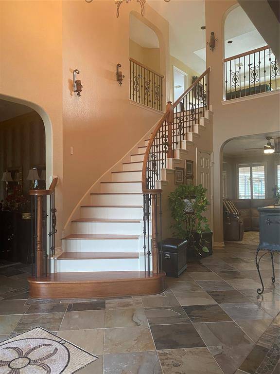 Sugar Land, TX 77479,2 Lawton CIR