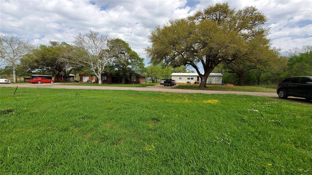 Brazoria, TX 77422,105 Country Oaks ST