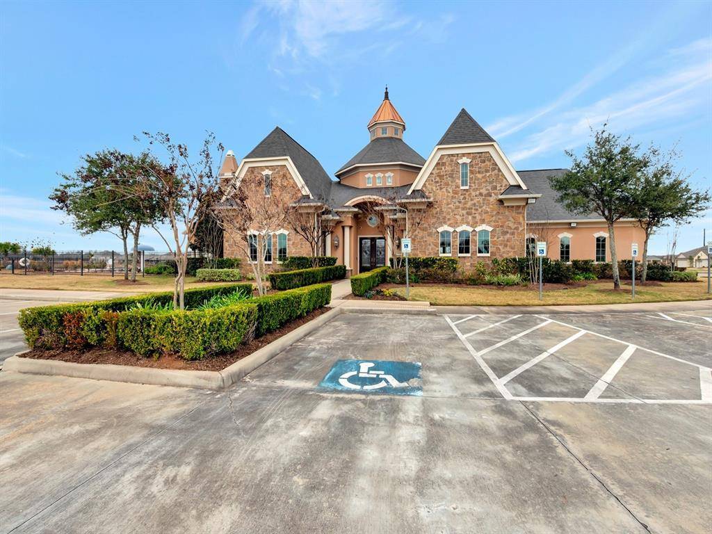 Rosenberg, TX 77471,5514 Handlewood LN