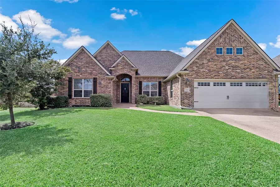 3320 Lewisburg CT, Bryan, TX 77808