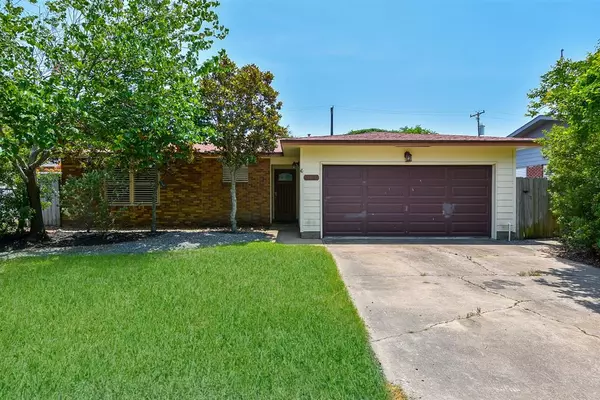 Galveston, TX 77550,107 Coral LN