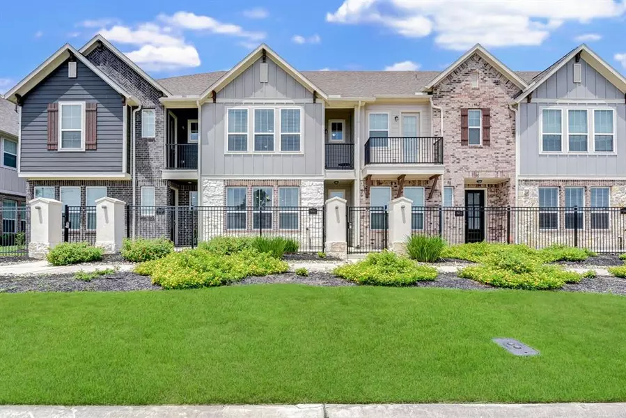 9441 Towne Lake Pkwy, Cypress, TX 77433