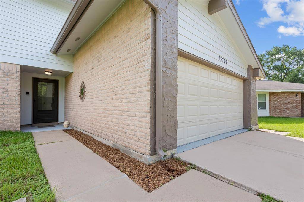 Sugar Land, TX 77498,13702 Towne Way DR