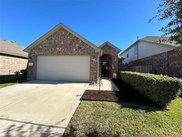 18434 White Stallion LN, Hockley, TX 77447