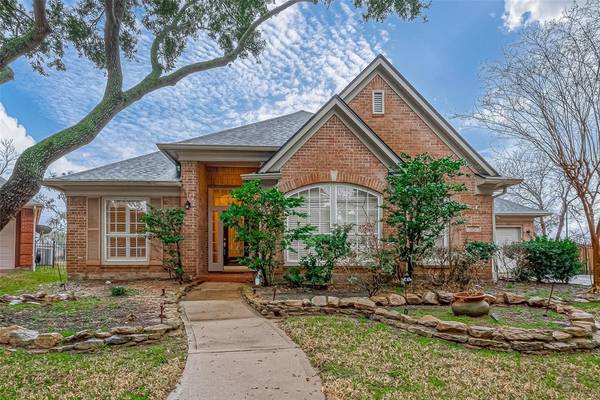 7402 Stone Arbor DR, Sugar Land, TX 77479