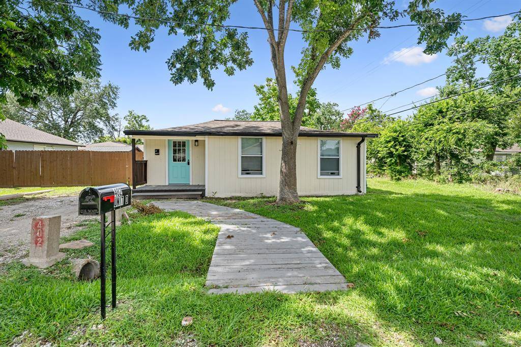 602 S 3rd ST #D, La Porte, TX 77571