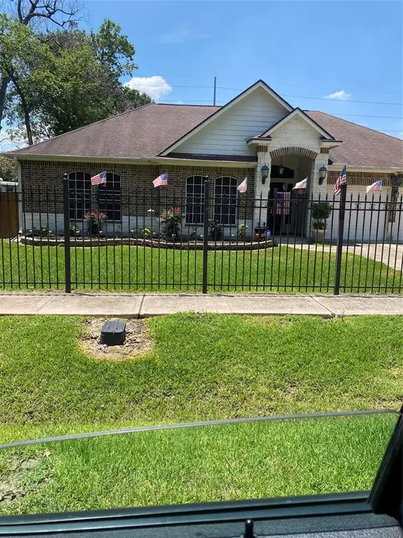 Houston, TX 77078,8136 Hamlet ST