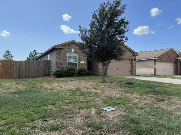 Highlands, TX 77562,2722 Tracy LN