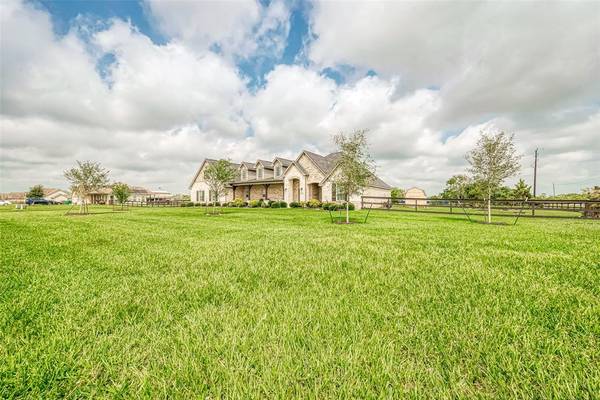 Liverpool, TX 77577,6710 Bayou Trail DR