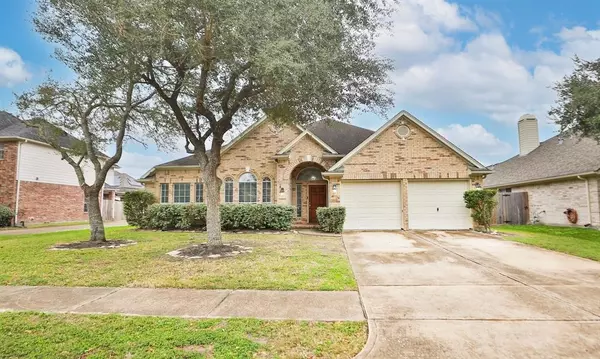 3904 Travis Lake CT, Pearland, TX 77581