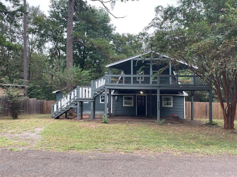 458 Rain Forest RD, Onalaska, TX 77360