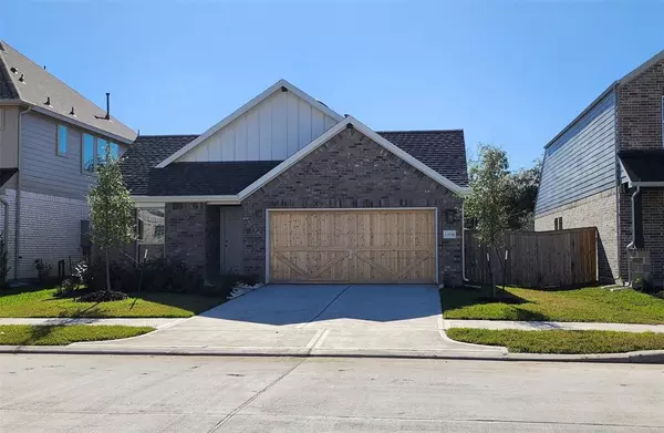 13539 Beacon ST, Sugar Land, TX 77498