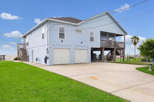 San Leon, TX 77539,807 5th Street