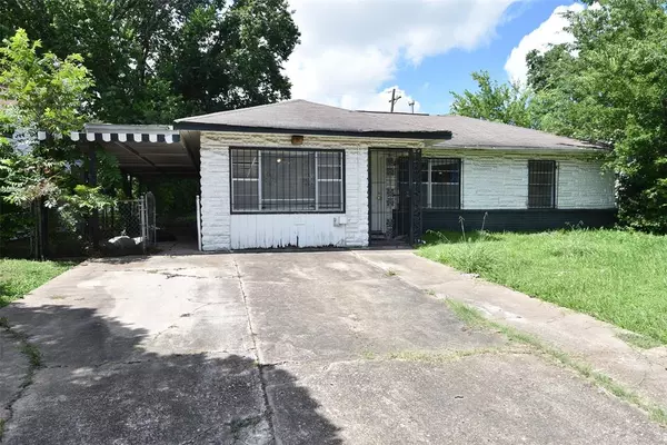 3013 Bloomfield ST, Houston, TX 77051