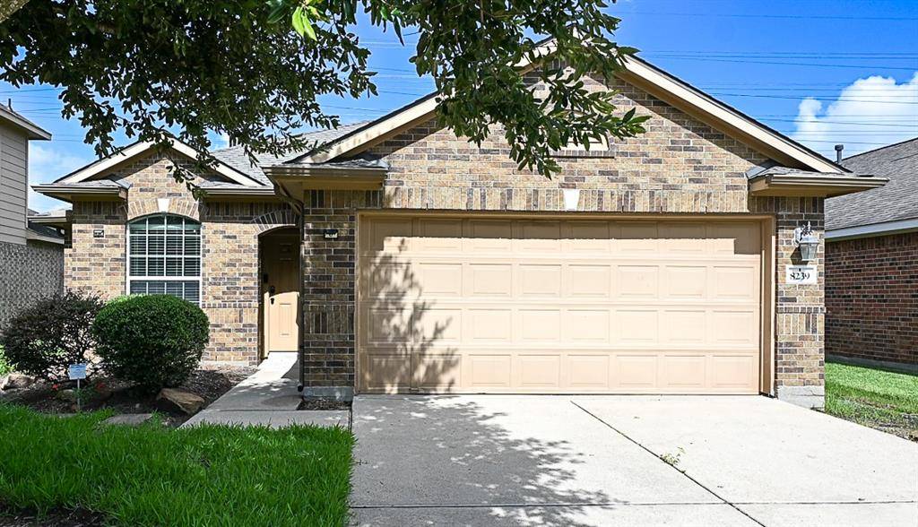 8239 Polaris Point LN, Cypress, TX 77433
