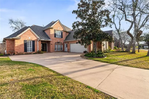 Sugar Land, TX 77479,1714 Forestlake DR