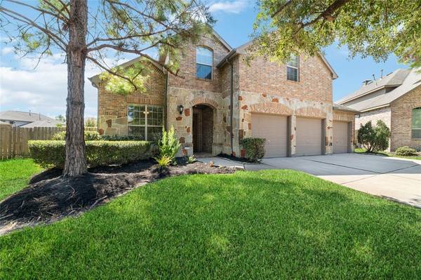 8106 Toprock LN, Cypress, TX 77433