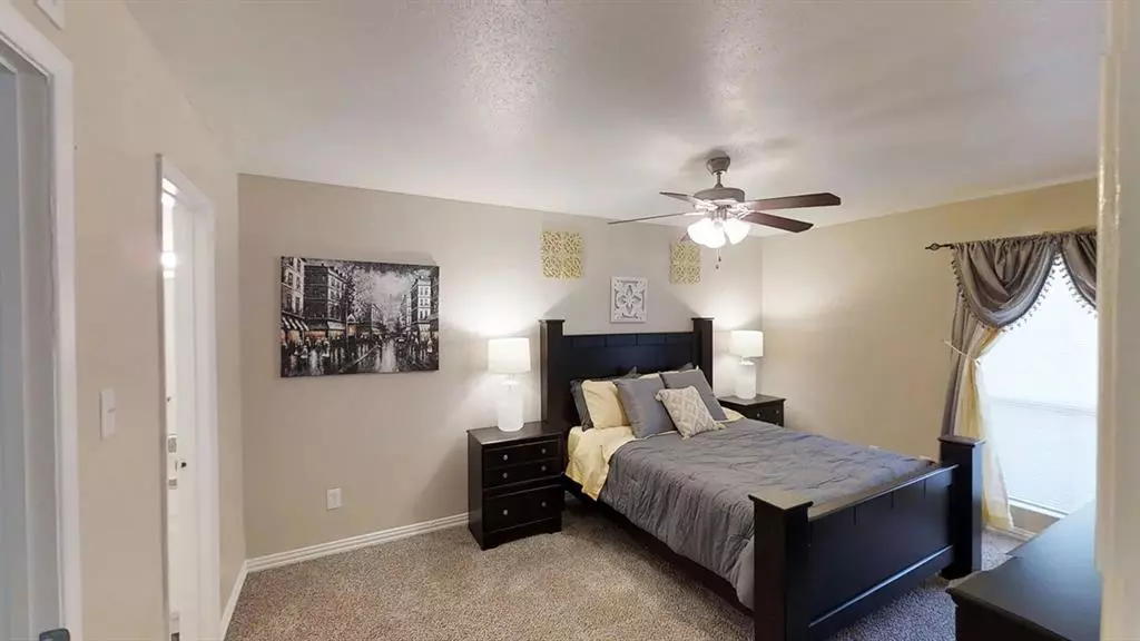 515 S Bender AVE #2008, Humble, TX 77338