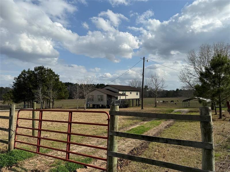 1730 County Road 332, Cleveland, TX 77327