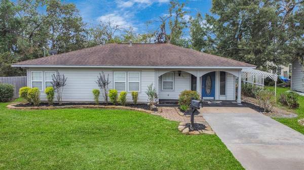 309 Shropshire ST, El Campo, TX 77437