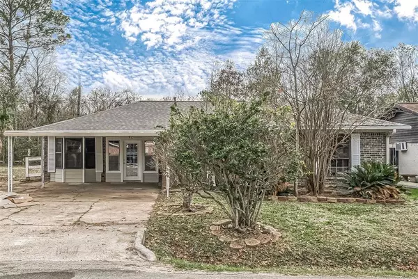 815 Magnolia AVE, Crosby, TX 77532