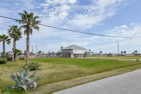 Galveston, TX 77554,18203 Shaman DR