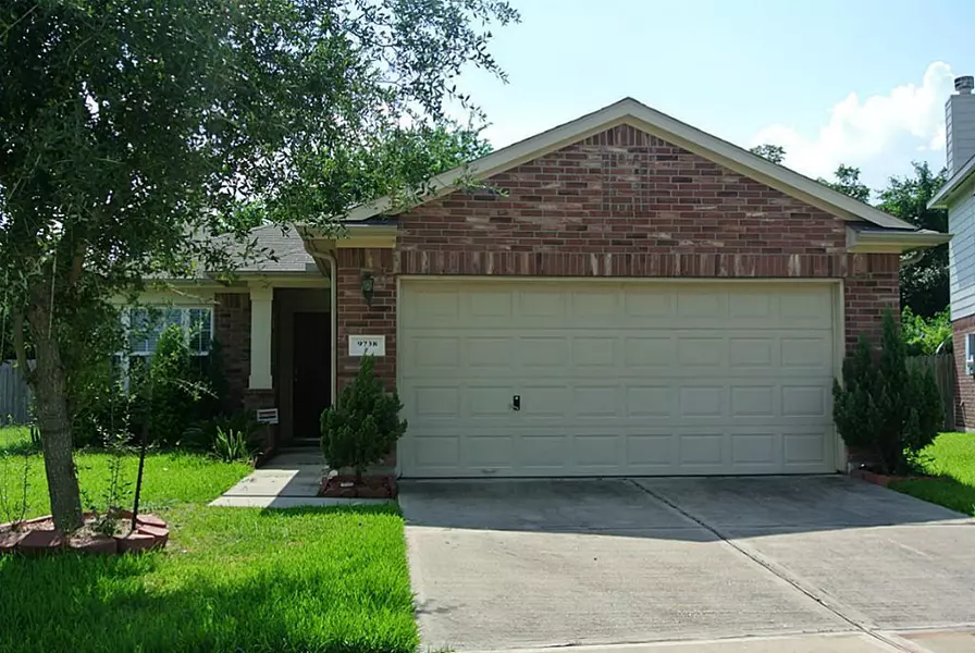 9738 Angleside LN, Sugar Land, TX 77498