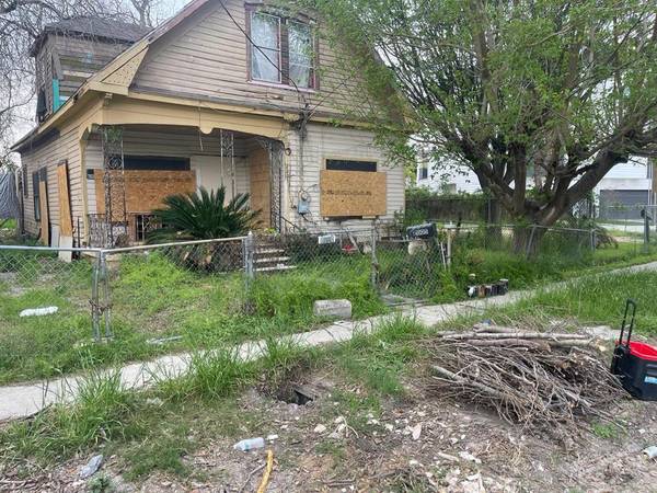 2005 Cochran ST, Houston, TX 77009