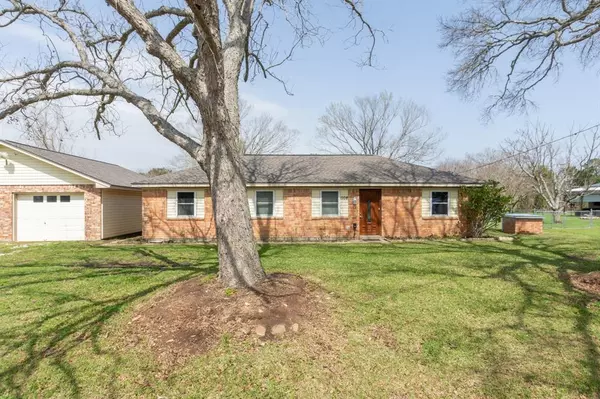 1108 County Road 481, Brazoria, TX 77422