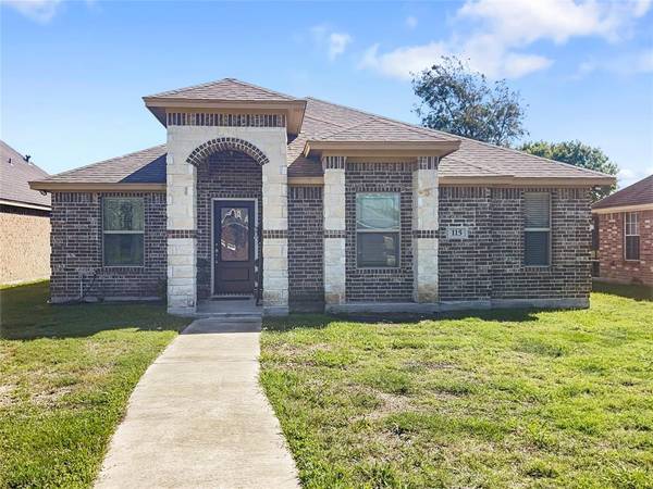 115 Silverbell CIR, Lake Jackson, TX 77566