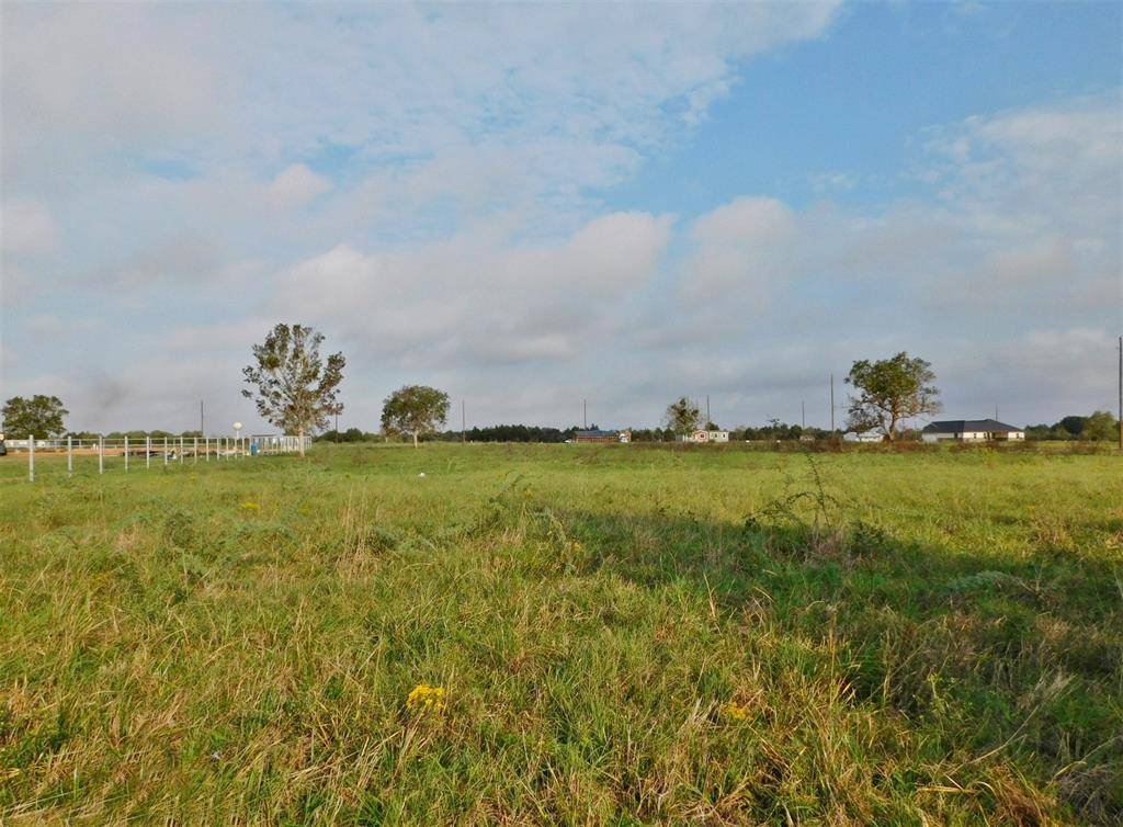 1418 Orange Hill RD,  Sealy,  TX 77474