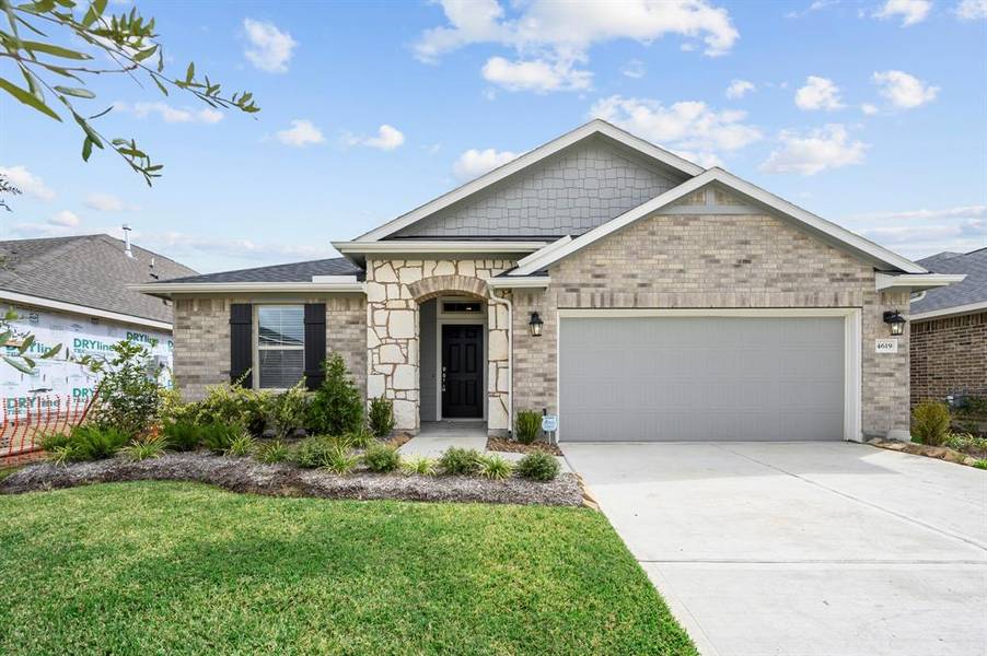 4619 Frontier TRL, Baytown, TX 77521