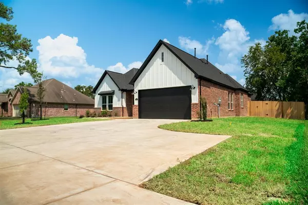 12218 Walden RD,  Montgomery,  TX 77356