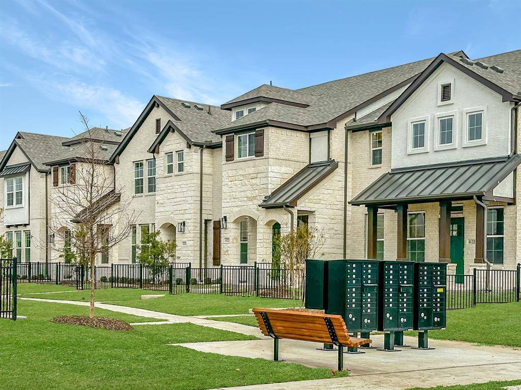 4108 Ruth ALY, Grand Prairie, TX 75052