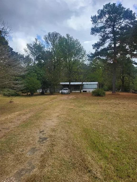 27 McFaddin RD, Huntsville, TX 77340