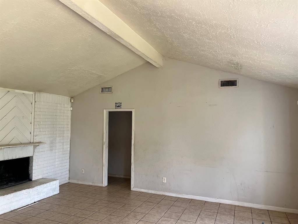 Houston, TX 77044,8611 Sherrywood DR