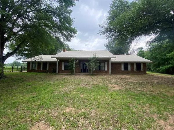 410 Lcr 890, Jewett, TX 75846