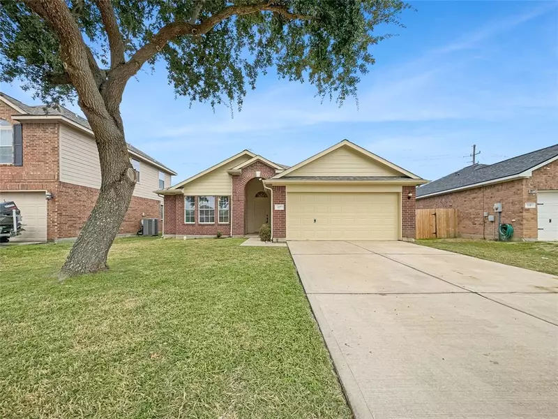 127 Horn CT, Baytown, TX 77523