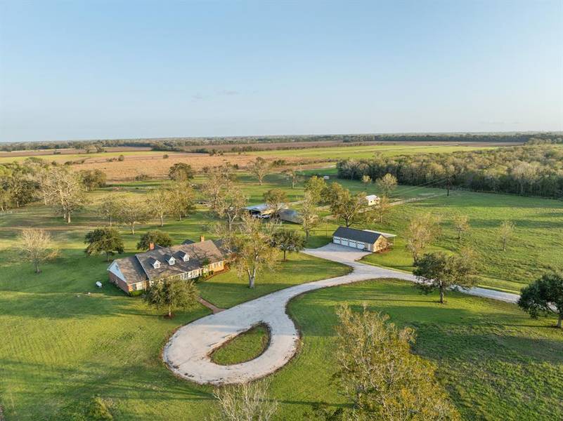 5908 County Road 135 RD, Wharton, TX 77488