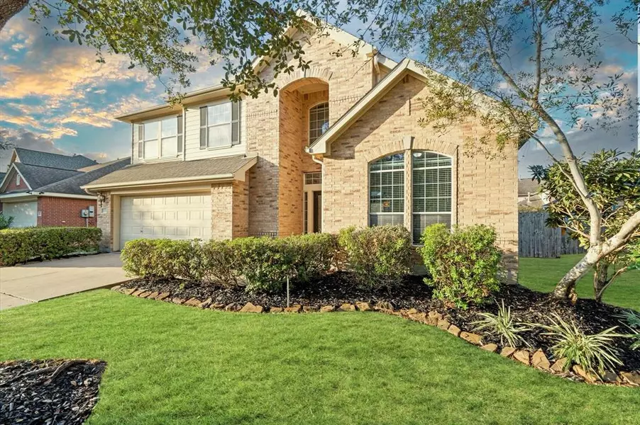 12003 Dawn Mist CT, Pearland, TX 77584