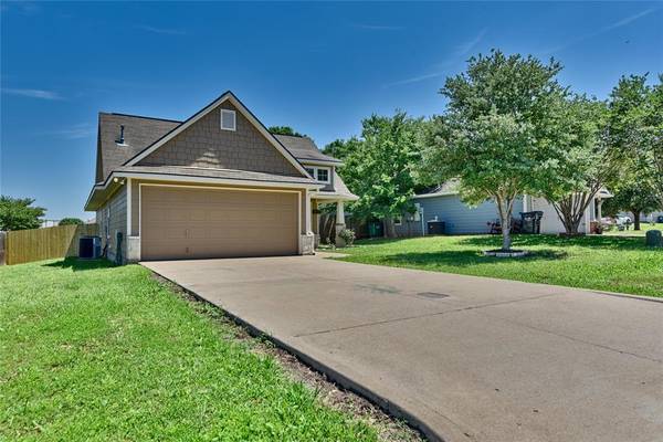 Brenham, TX 77833,1702 Dempsey ST