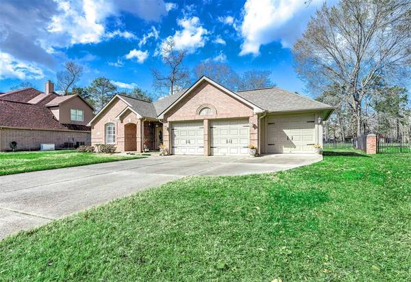 1914 Shark CT, Crosby, TX 77532