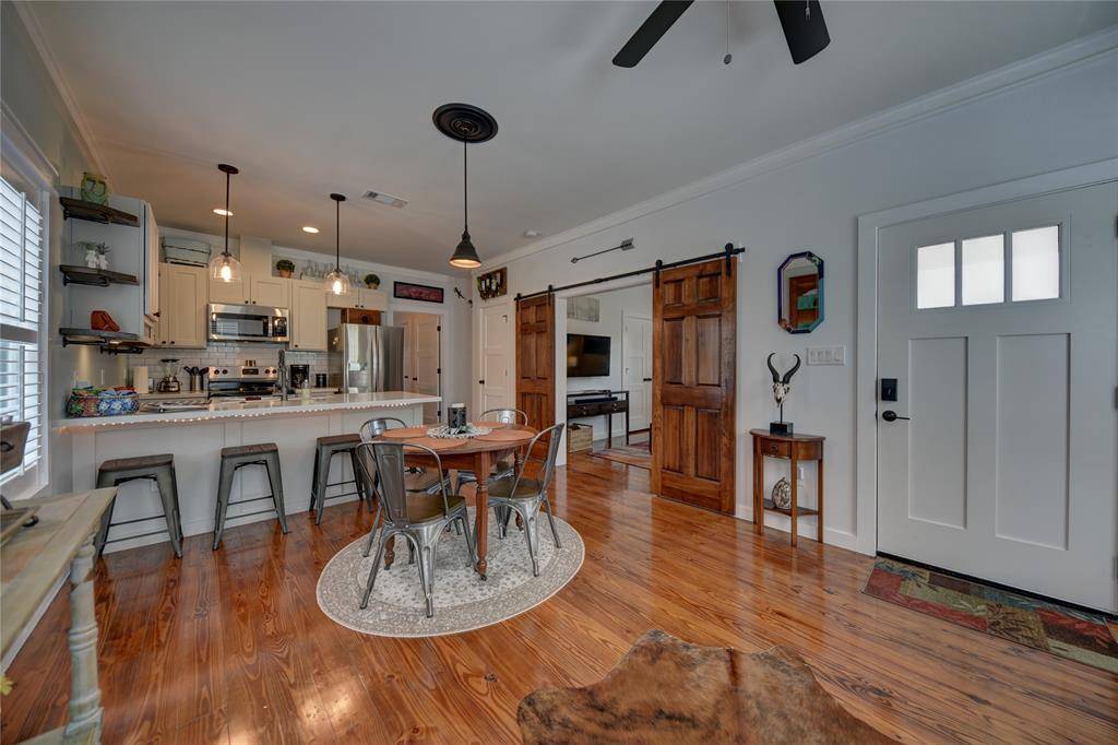 Brenham, TX 77833,704 Burleson ST