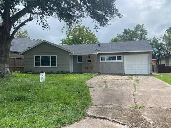 5634 Ricky ST, Houston, TX 77033