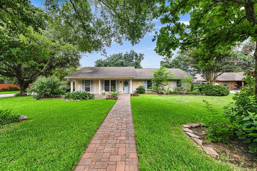 1003 Bluebonnet ST, Katy, TX 77493