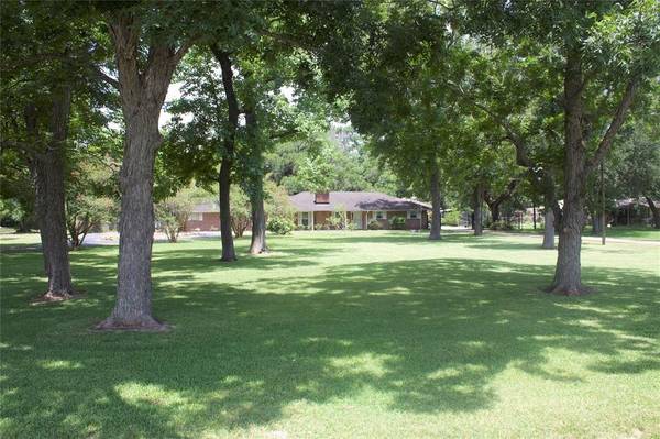 10702 Crosby Lynchburg RD, Crosby, TX 77532