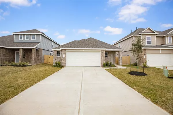 16933 Hazelnut DR, Conroe, TX 77302