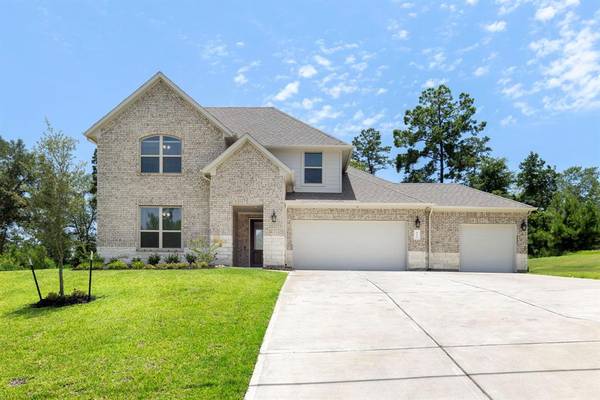 225 Jim Hall LN, New Waverly, TX 77358